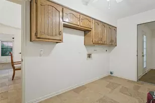 2449 Stonegate Dr N, Bedford, TX 76021 - Photo 19