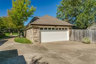 2449 Stonegate Dr N, Bedford, TX 76021 - Photo 25