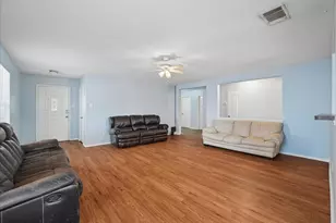 9103 Prairie Bluff Dr, Dallas, TX 75227 - Photo 7