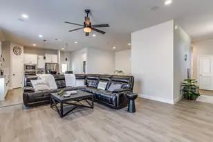912 Bailey Ln, Mansfield, TX 76063 - Photo 11