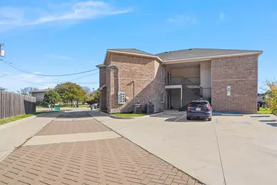 612 Meadow View Court #101, Denton, TX 76207 - Photo 13