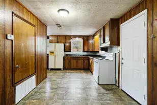 1363 Pine Bluff St, Paris, TX 75460 - Photo 5