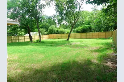 214 Braz, Bonham, TX 75418 - Photo 35