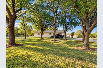 637 S Loop Drive, Cedar Hill, TX 75104 - Photo 1