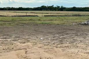 300 Horizon Rd, Valley View, TX 76272 - Photo 21