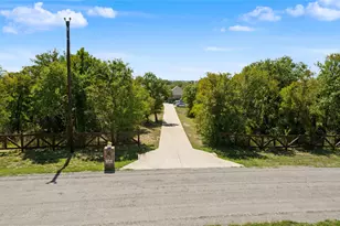 115 Chisum Dr, Millsap, TX 76066 - Photo 31