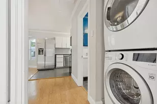 8714 Forest Hills Blvd, Dallas, TX 75218 - Photo 17