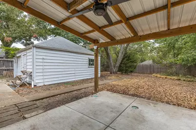 8714 Forest Hills Boulevard, Dallas, TX 75218 - Photo 19