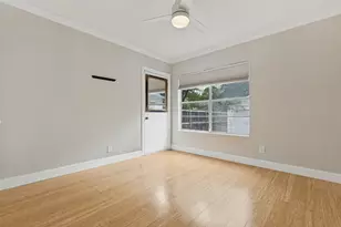 8714 Forest Hills Blvd, Dallas, TX 75218 - Photo 11