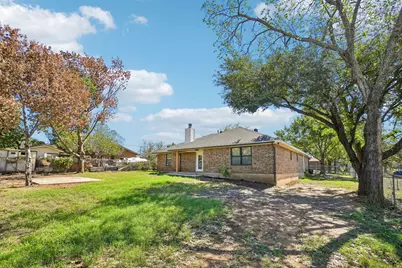 5885 Mitchell Saxon Road, Fort Worth, TX 76140 - Photo 35