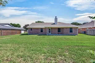 1204 S Bettie St, Mabank, TX 75147 - Photo 25