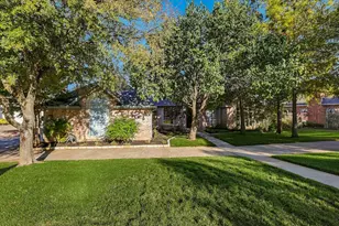 3102 Hillside Dr, Highland Village, TX 75077 - Photo 3