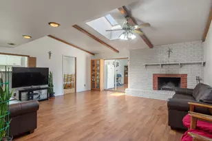 12341 Cedar Bend Dr, Dallas, TX 75244 - Photo 11