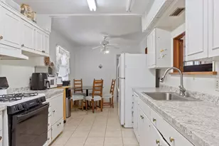 12341 Cedar Bend Dr, Dallas, TX 75244 - Photo 5