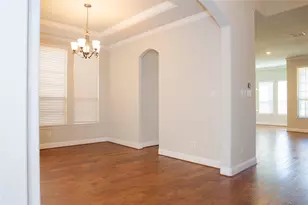 504 Pineview Dr, Euless, TX 76039 - Photo 7