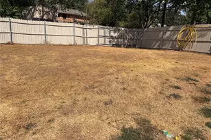 9405 Glengreen Dr, Dallas, TX 75217 - Photo 3
