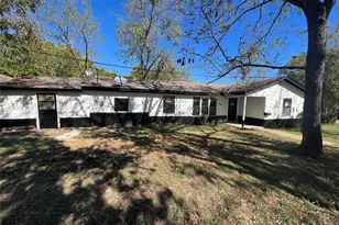 351 E Commerce Ave, Cooper, TX 75432 - Photo 1
