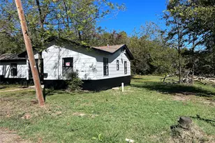 351 E Commerce Ave, Cooper, TX 75432 - Photo 3