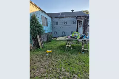 3856 Lincoln Avenue, Groves, TX 77619 - Photo 3