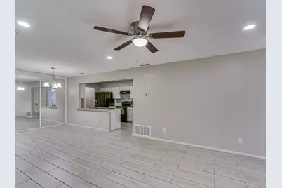 2714 Meadow Bluff Lane, Dallas, TX 75237 - Photo 11