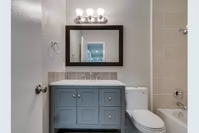 2714 Meadow Bluff Lane, Dallas, TX 75237 - Photo 25