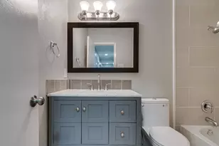 2714 Meadow Bluff Ln, Dallas, TX 75237 - Photo 25