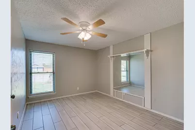 2714 Meadow Bluff Lane, Dallas, TX 75237 - Photo 23