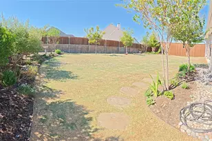 11008 Familia Real Dr, Benbrook, TX 76126 - Photo 31