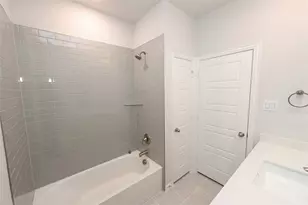 2305 Valencia Dr, Little Elm, TX 75068 - Photo 11