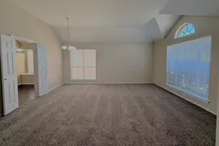 2218 W Thoroughbred Dr, Lancaster, TX 75146 - Photo 5