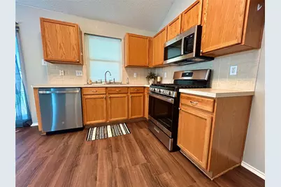 133 Lincoln Lane, Crowley, TX 76036 - Photo 3