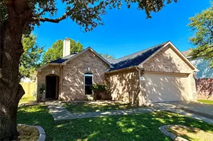 133 Lincoln Ln, Crowley, TX 76036 - Photo 1