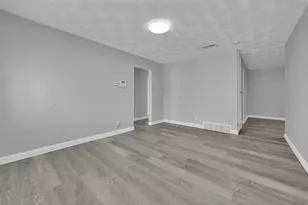 301 S Forest Crest Dr, Garland, TX 75042 - Photo 13