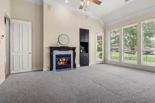 901 Walnut Falls Cir, Mansfield, TX 76063 - Photo 17