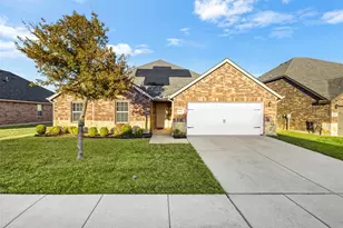1547 Meadowlake Dr, Waxahachie, TX 75165 - Photo 1
