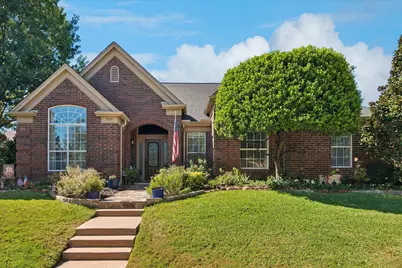 10521 Chablis Lane, Frisco, TX 75035 - Photo 1