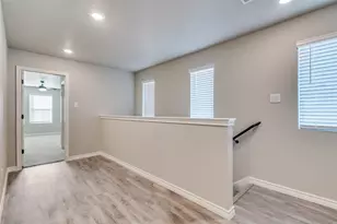 613 Vine St, Argyle, TX 76226 - Photo 5
