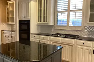 917 Excalibur Dr, Highland Village, TX 75077 - Photo 9