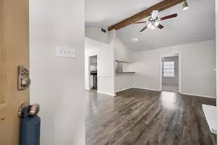 708 Woodland Ct, Kennedale, TX 76060 - Photo 3