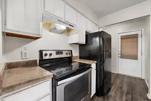 708 Woodland Ct, Kennedale, TX 76060 - Photo 9
