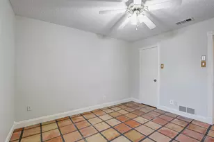 1910 Middle Glen Dr, Carrollton, TX 75007 - Photo 29