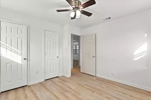 704 Pershing Dr, Denton, TX 76209 - Photo 17