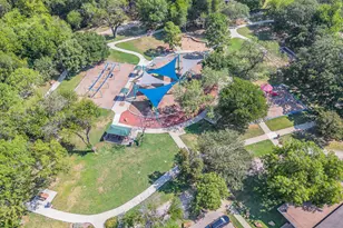 612 Bayless Dr, Euless, TX 76040 - Photo 29