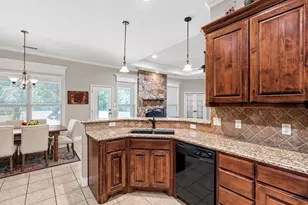 112 Meadow Arbor Dr, Weatherford, TX 76085 - Photo 7