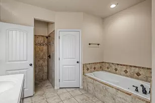 112 Meadow Arbor Dr, Weatherford, TX 76085 - Photo 17
