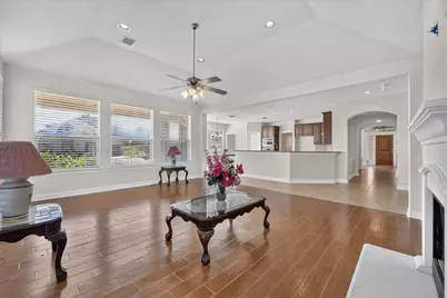 7529 Zinnia Lane, Forest Hill, TX 76140 - Photo 5