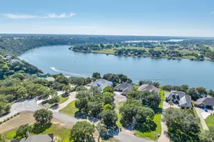 1203 Horizon Ct, Granbury, TX 76049 - Photo 37