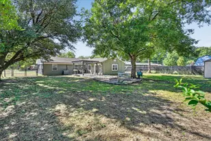 1216 Walker Dr, Hurst, TX 76053 - Photo 3
