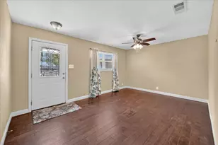 1216 Walker Dr, Hurst, TX 76053 - Photo 5