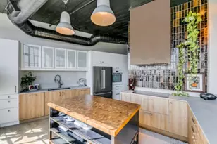 2220 Canton St, Dallas, TX 75201 - Photo 7